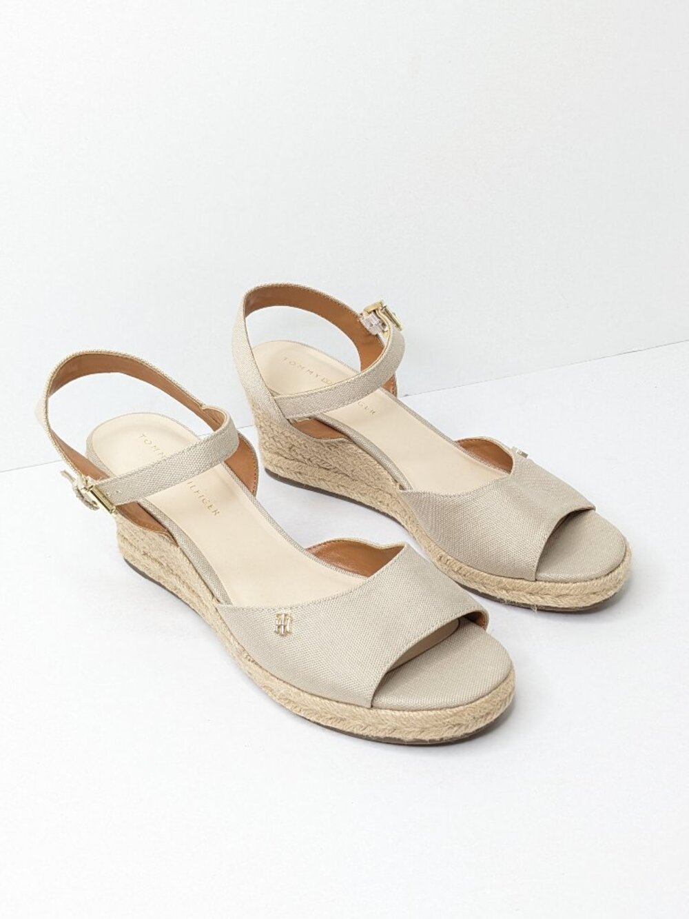 Tommy Hilfiger Gallie Platform Espadrille Sandals Beige Women's 10